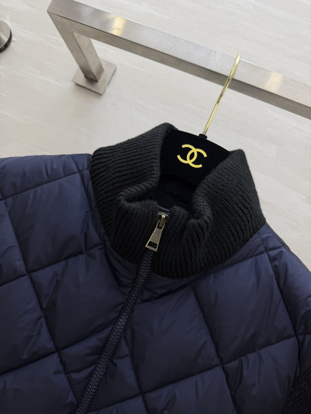 MMMonc²⁶✨菱格拼接针织袖羽绒服 温柔氛围感羽绒外套 两色可选｜米白 / 藏蓝 衣身菱格羽绒裁片 90白鹅绒填充 
