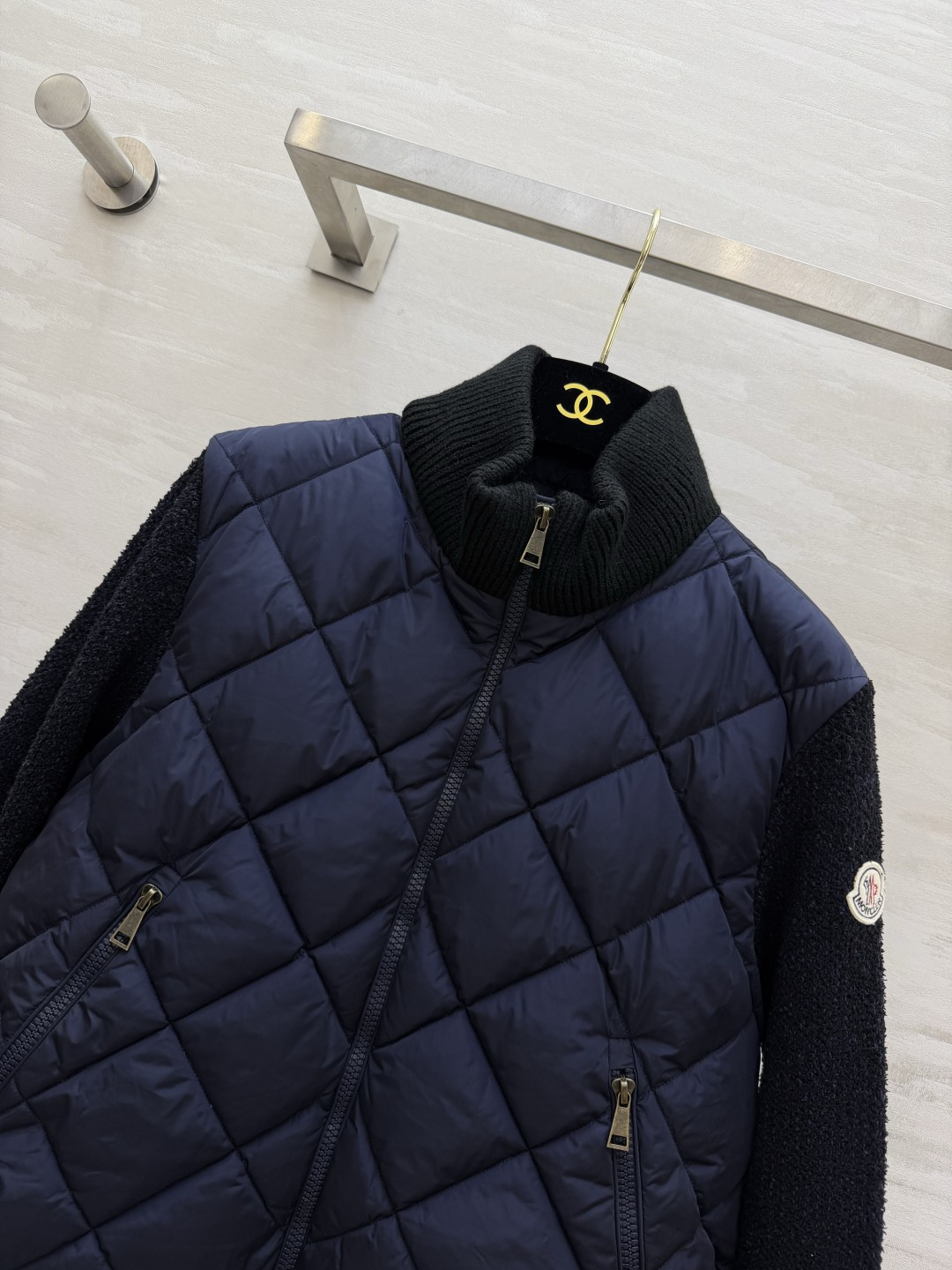 MMMonc²⁶✨菱格拼接针织袖羽绒服 温柔氛围感羽绒外套 两色可选｜米白 / 藏蓝 衣身菱格羽绒裁片 90白鹅绒填充 