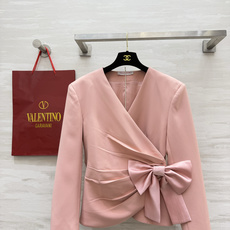 Valentinnn♡²⁶蜜桃粉蝴蝶结围裹式上衣✨温柔蜜桃粉|交叉V领设计 腰侧立体大蝴蝶结 收腰褶皱剪裁 短款显高 挺 Valentinnn♡²⁶蜜桃粉蝴蝶结围裹式上衣✨温柔蜜桃粉|交叉V领设计 腰侧立体大蝴蝶结 收腰褶皱剪裁 短款显高 挺