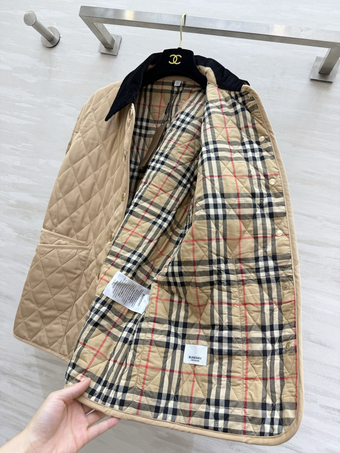 #Burberr♡²⁶秋冬新款棉服🍂和秋冬好适配呀 上身好好看 氛围感满满 经典款时髦又保暖 高品质定制 现货首发siz