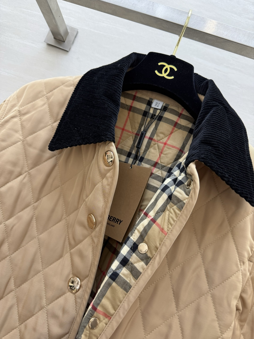 #Burberr♡²⁶秋冬新款棉服🍂和秋冬好适配呀 上身好好看 氛围感满满 经典款时髦又保暖 高品质定制 现货首发siz