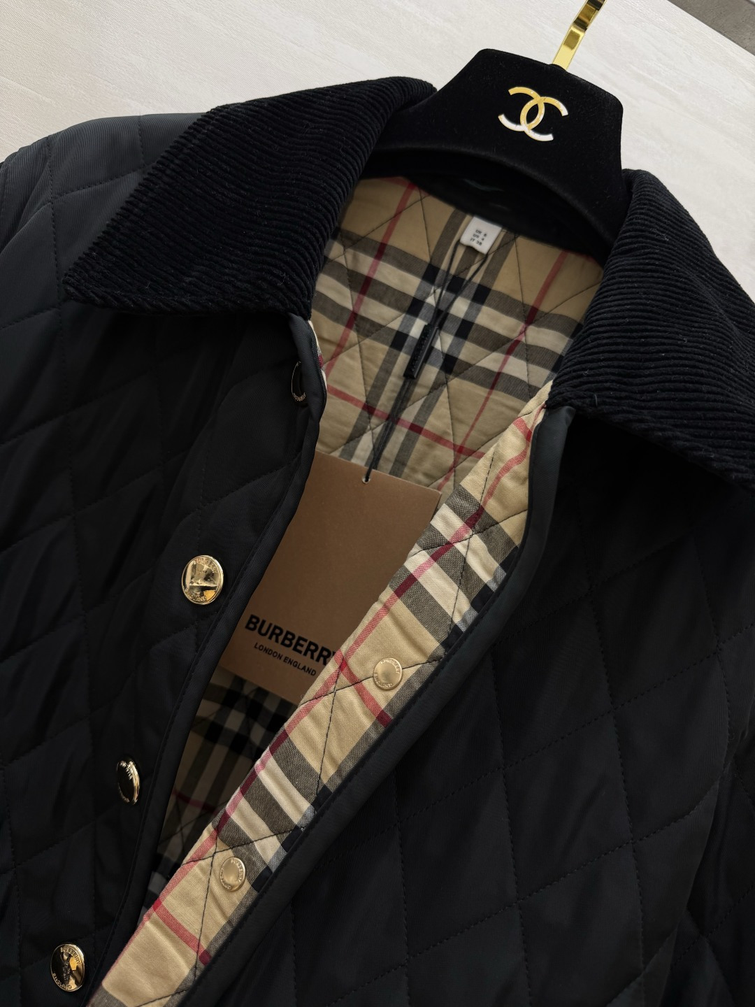#Burberr♡²⁶秋冬新款棉服🍂和秋冬好适配呀 上身好好看 氛围感满满 经典款时髦又保暖 高品质定制 现货首发siz