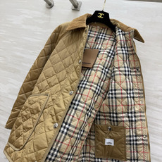Burberrr♡²⁶灯芯绒领腰带菱格棉服|双色上新🍂经典卡其|沉稳黑色 复古英伦风拉满 菱形衍缝工艺 锁棉均匀 轻薄保 Burberrr♡²⁶灯芯绒领腰带菱格棉服|双色上新🍂经典卡其|沉稳黑色 复古英伦风拉满 菱形衍缝工艺 锁棉均匀 轻薄保