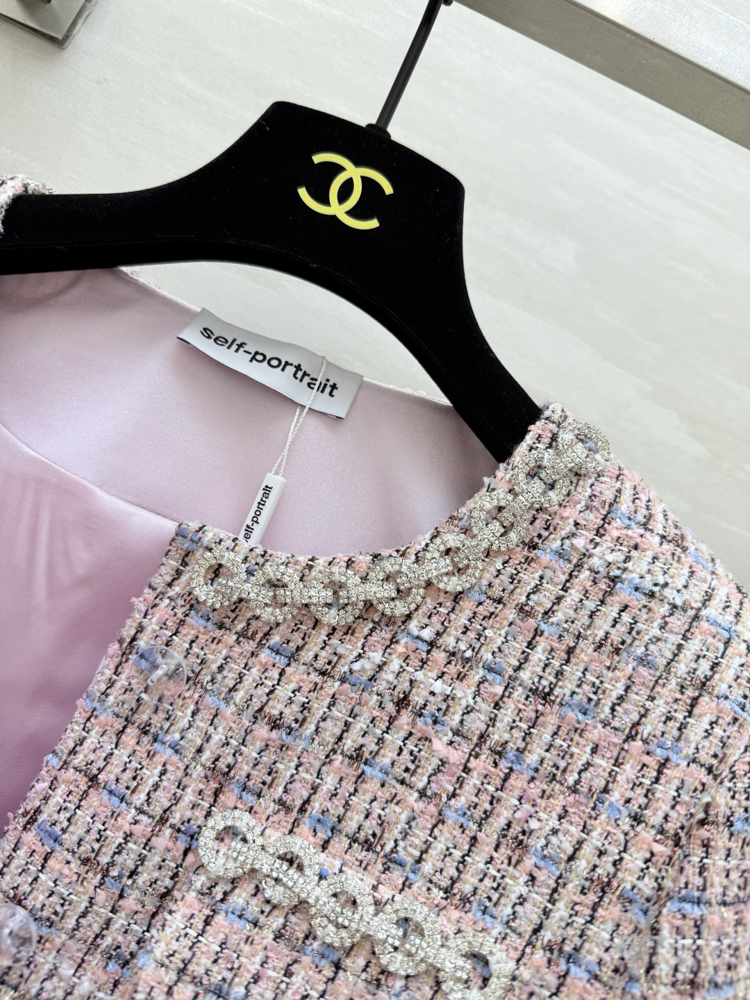 self_portr♡新款 重工钻链编织花呢外套 粉色系小香风名媛气质十足 定制面料奢华高级 钻链点缀精致感拉满 高品质