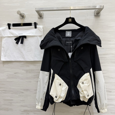#Chane♡²⁶中古系列 连帽撞色冲锋衣外套 高品质定制 现货首发size:36/38/40(36码胸围:132,衣长 #Chane♡²⁶中古系列 连帽撞色冲锋衣外套 高品质定制 现货首发size:36/38/40(36码胸围:132,衣长