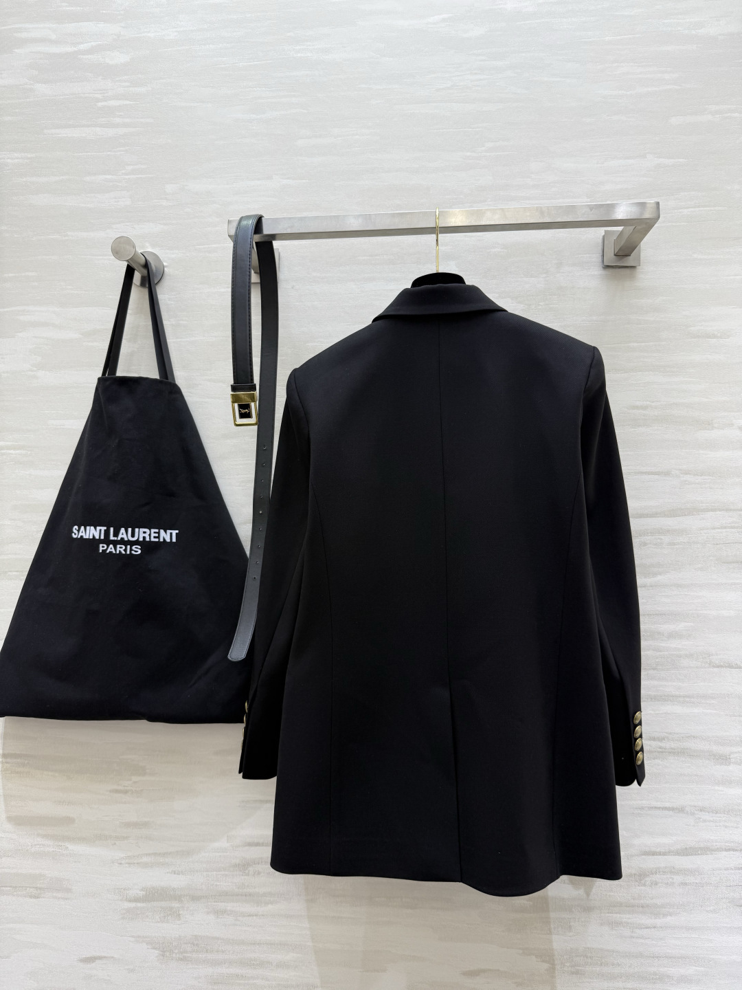 #ysl新款 金扣布雷泽西装 配送腰带 非常显腰身的一款精致西装外套 灵感来源于英国海军 高品质定制 现货首发size：