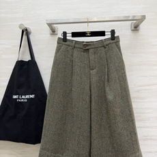 ysl²⁶人字纹羊毛七分阔腿裤✨ 混绿人字纹|羊毛面料 高腰打褶,阔腿七分版型 可搭配同系列西装,成套更出彩🍂 高品质s ysl²⁶人字纹羊毛七分阔腿裤✨ 混绿人字纹|羊毛面料 高腰打褶,阔腿七分版型 可搭配同系列西装,成套更出彩🍂 高品质s