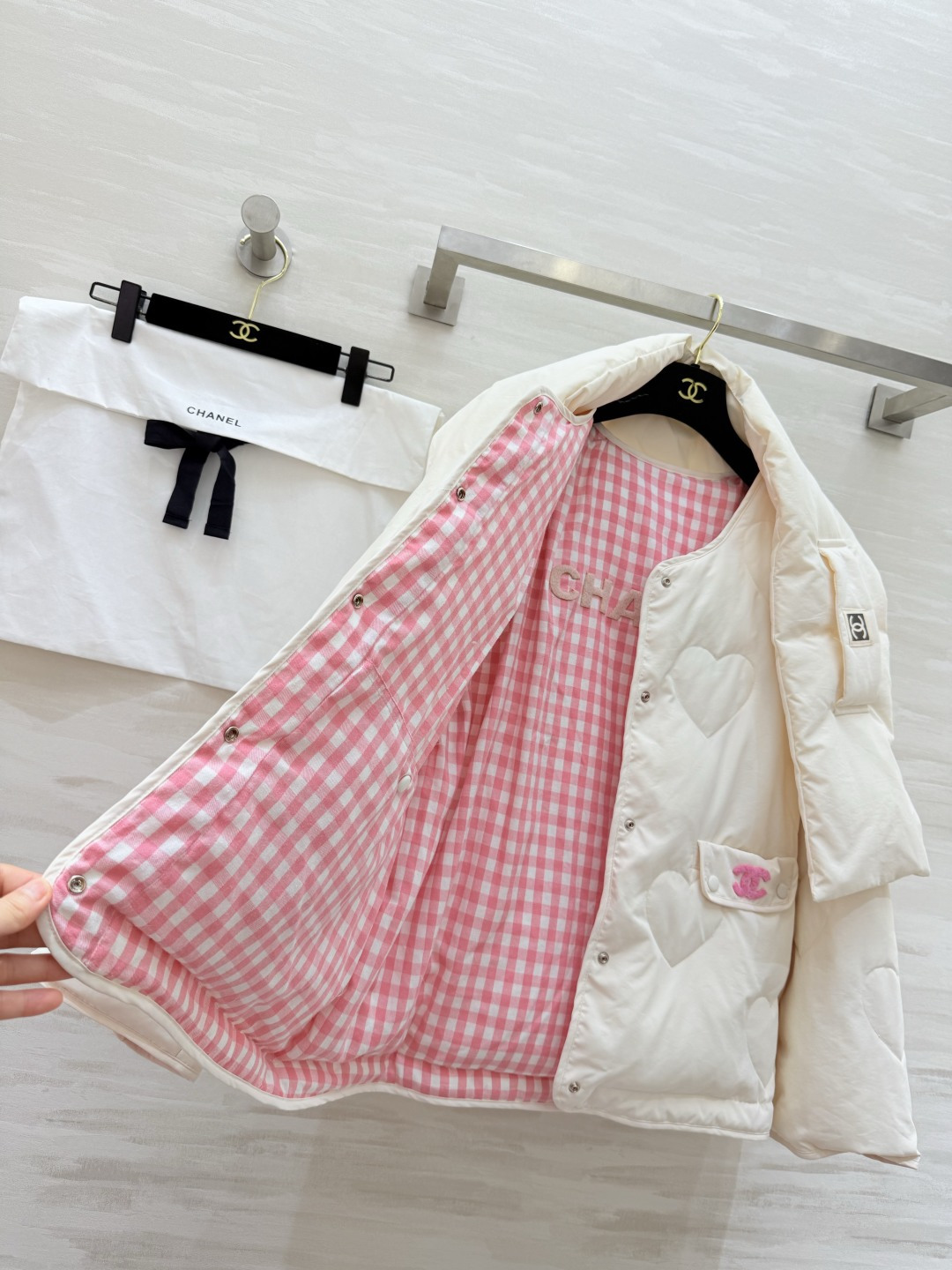 Chacha♡正反两穿 羽绒棉服 经典圆领不挑人 围脖加持温暖加倍！高品质定制 现货首发size：36/38/40（38