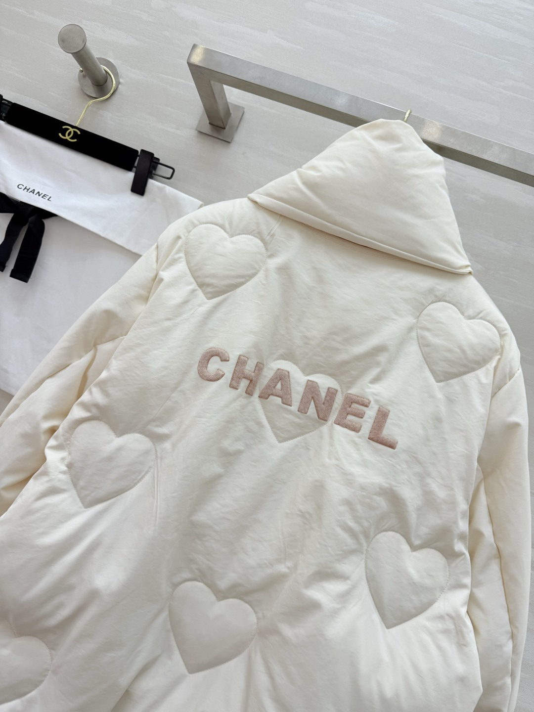 Chacha♡正反两穿 羽绒棉服 经典圆领不挑人 围脖加持温暖加倍！高品质定制 现货首发size：36/38/40（38
