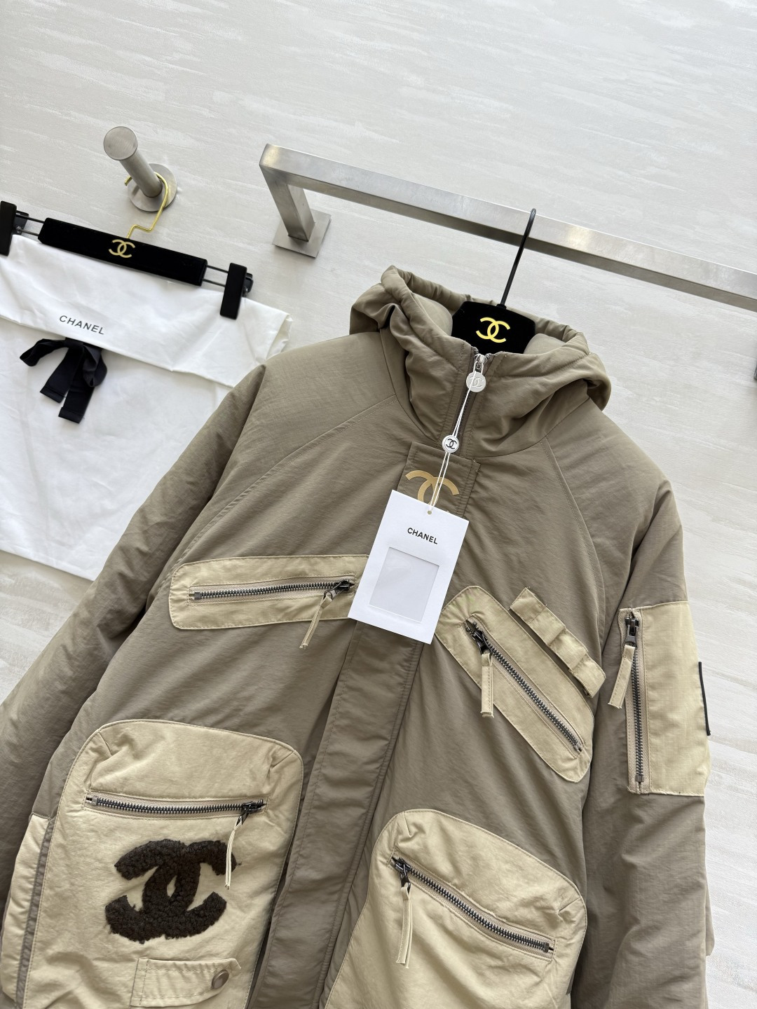 #Chacha秋冬新款 中古系列 连帽设计感羽绒棉服外套 高品质定制 现货首发size：36/38/40（38码胸围：1
