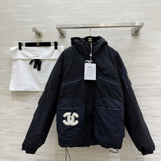 #Chacha秋冬新款 中古系列 连帽设计感羽绒棉服外套 高品质定制 现货首发size:36/38/40(38码胸围:1 #Chacha秋冬新款 中古系列 连帽设计感羽绒棉服外套 高品质定制 现货首发size:36/38/40(38码胸围:1