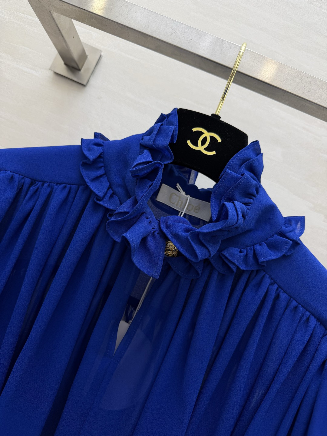 Chlo♡²⁶法式宫廷风上衣 白/克莱因蓝双色可选 立领荷叶边 灯笼长袖 打褶肩型 短款显比例 轻盈乔其纱 氛围感拉满 