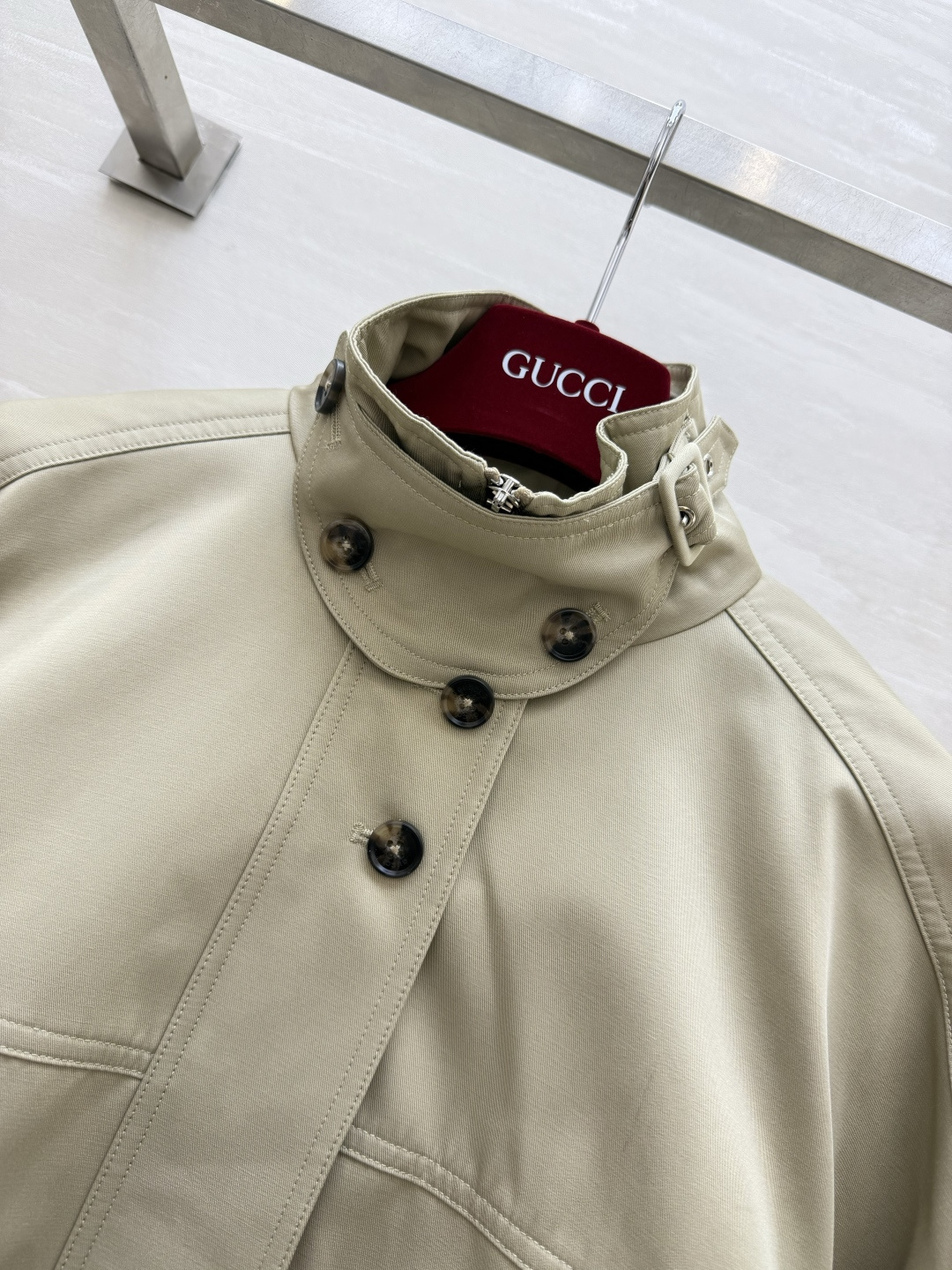 Gu♡²⁶松弛感工装外套 浅卡其｜立领多口袋 利落剪裁，随性又高级 size：S/M/L（s码肩宽：58，胸围：112，