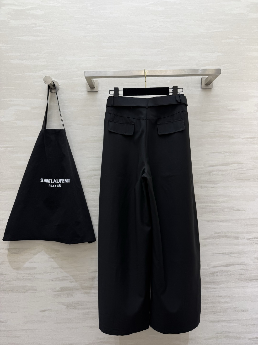 ysl²⁶垂感西装阔腿裤 自带腰带｜立体压线 松弛高级感，显瘦神裤 size：S/M/L/XL（M码腰围：70，裤长：1