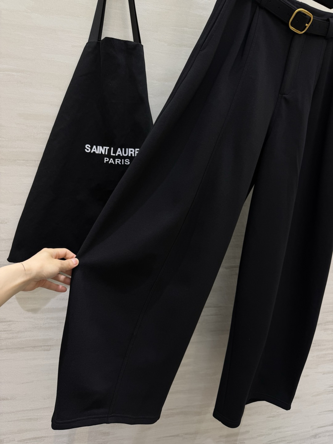 ysl²⁶垂感羊毛针织阔腿裤 金扣腰带｜软糯亲肤 慵懒松弛感，显瘦百搭 size：S/M/L/XL（M码腰围：72，裤长
