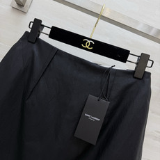 Ysl♡²⁵环保蛋白皮大摆伞裙✨哑光质感|高腰A字大裙摆 藏肉一绝 三色现货:黑色|深咖|深灰 中长版型 走路自带氛围感 Ysl♡²⁵环保蛋白皮大摆伞裙✨哑光质感|高腰A字大裙摆 藏肉一绝 三色现货:黑色|深咖|深灰 中长版型 走路自带氛围感