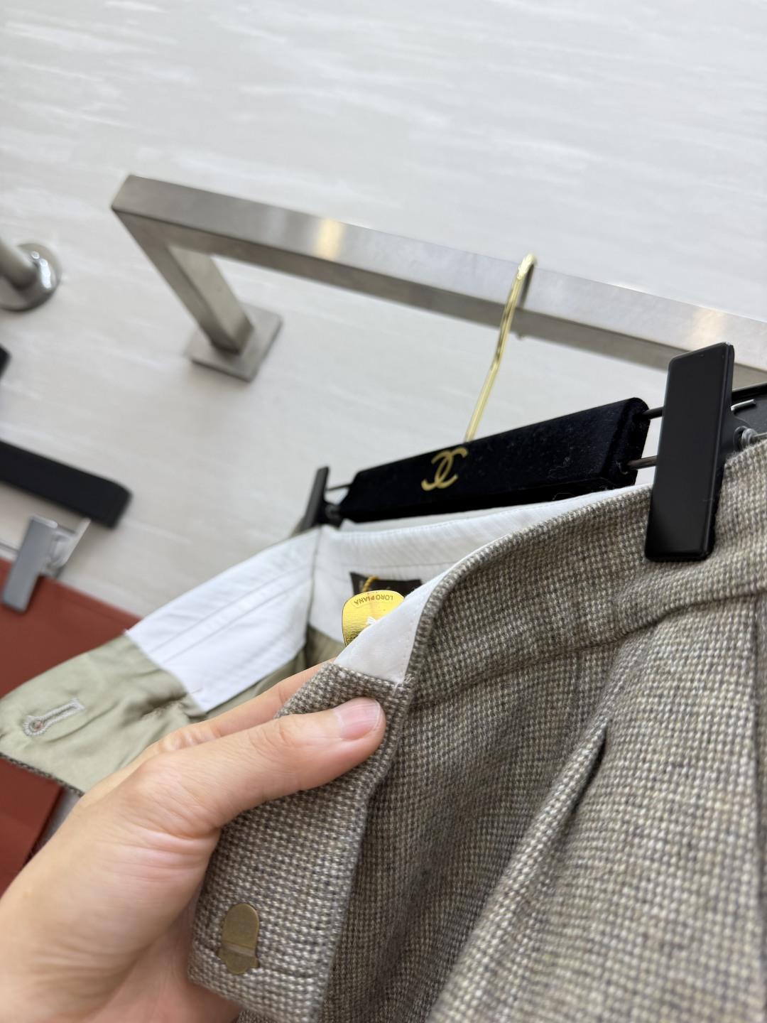 LP♡²⁶杂色羊毛阔腿裤｜老钱风本命下装 复古花呢料 质感扎实 压褶腰头 显瘦大阔腿剪裁 对各种腿型都友好 和刚才的马甲