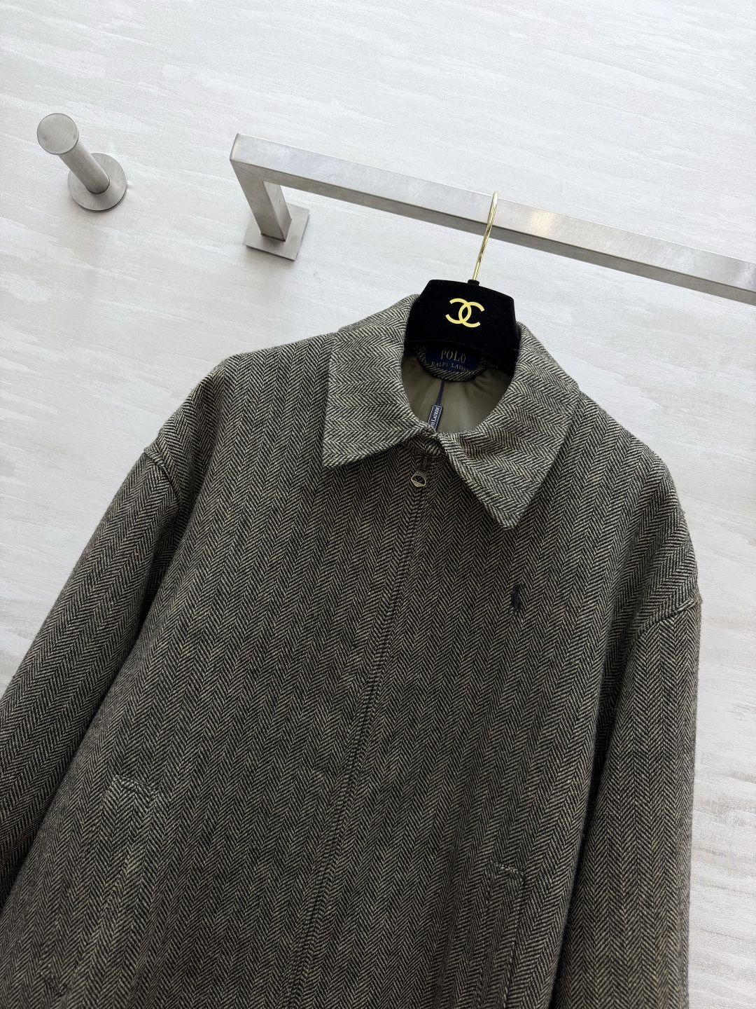 PoLo♡²⁶人字纹羊毛翻领夹克｜复古松弛的美式腔调经典人字纹花呢肌理 杂糅灰调棕感 自带复古滤镜 全羊毛料子扎实有骨感