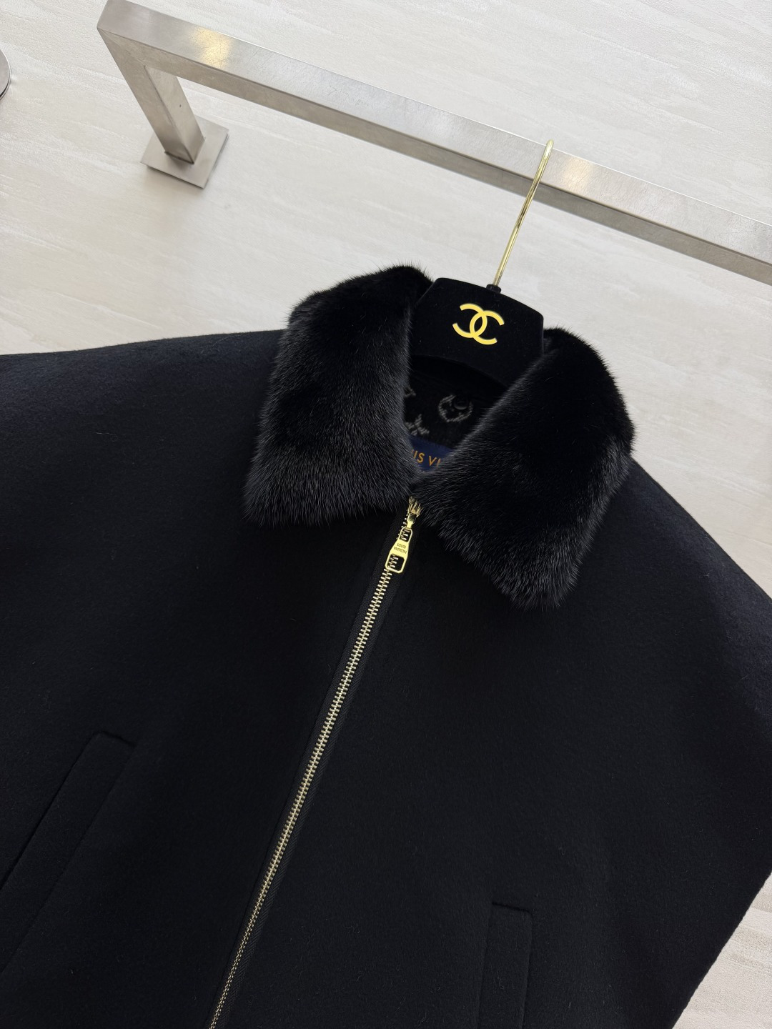 L♡²⁶水貂毛领 羊毛马甲 size：S/M/L（）