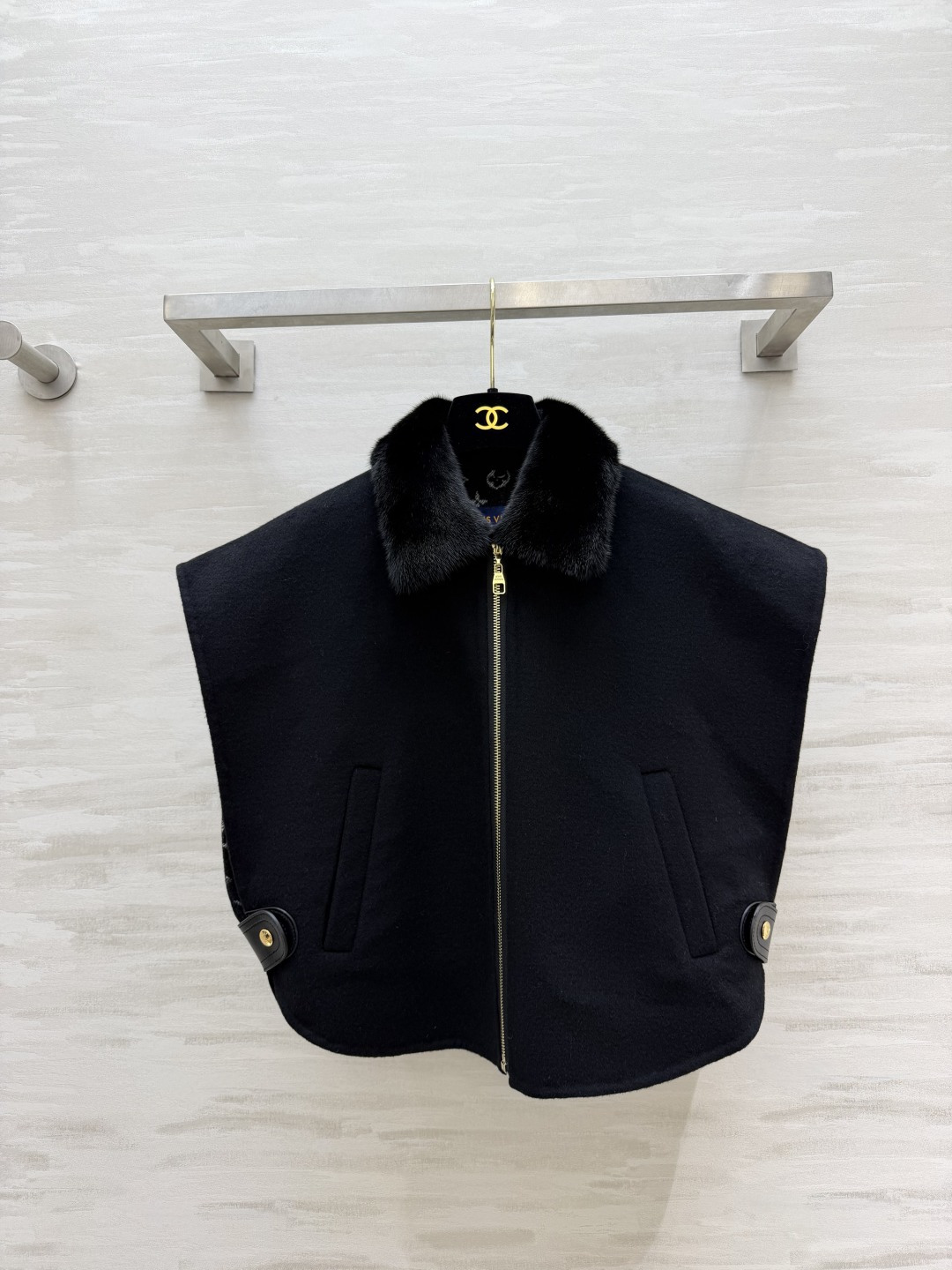 L♡²⁶水貂毛领 羊毛马甲 size：S/M/L（）