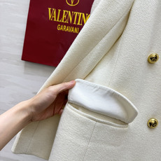 Val♡²⁶黑白双色经典长款羊毛大衣|自带高阶气场 利落大西装翻领 双排复古金扣点睛 挺括H直筒版型肌理感羊毛面料 厚实 Val♡²⁶黑白双色经典长款羊毛大衣|自带高阶气场 利落大西装翻领 双排复古金扣点睛 挺括H直筒版型肌理感羊毛面料 厚实