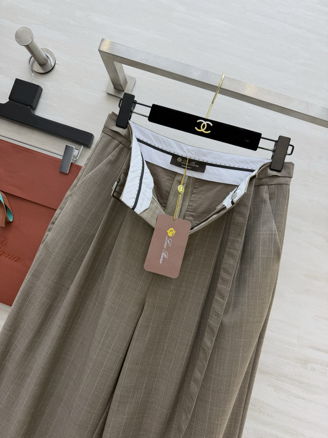 LP♡²⁶高腰双褶阔腿西裤｜上新 垂顺羊毛混纺挺括面料 不易皱好打理 自带同料腰带 版型更显比例 阔腿直筒 藏肉显瘦一绝