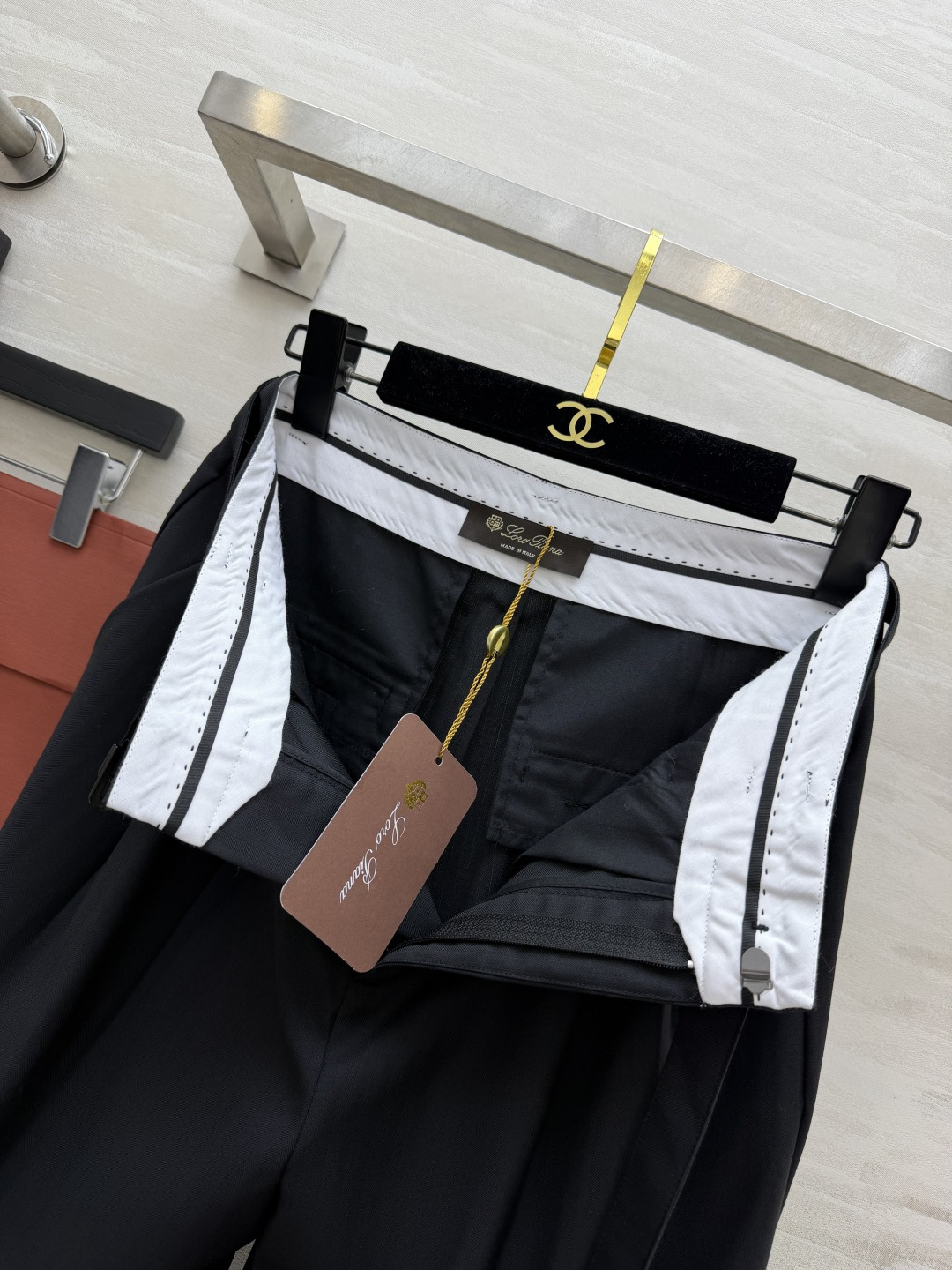 LP♡²⁶高腰双褶阔腿西裤｜上新 垂顺羊毛混纺挺括面料 不易皱好打理 自带同料腰带 版型更显比例 阔腿直筒 藏肉显瘦一绝