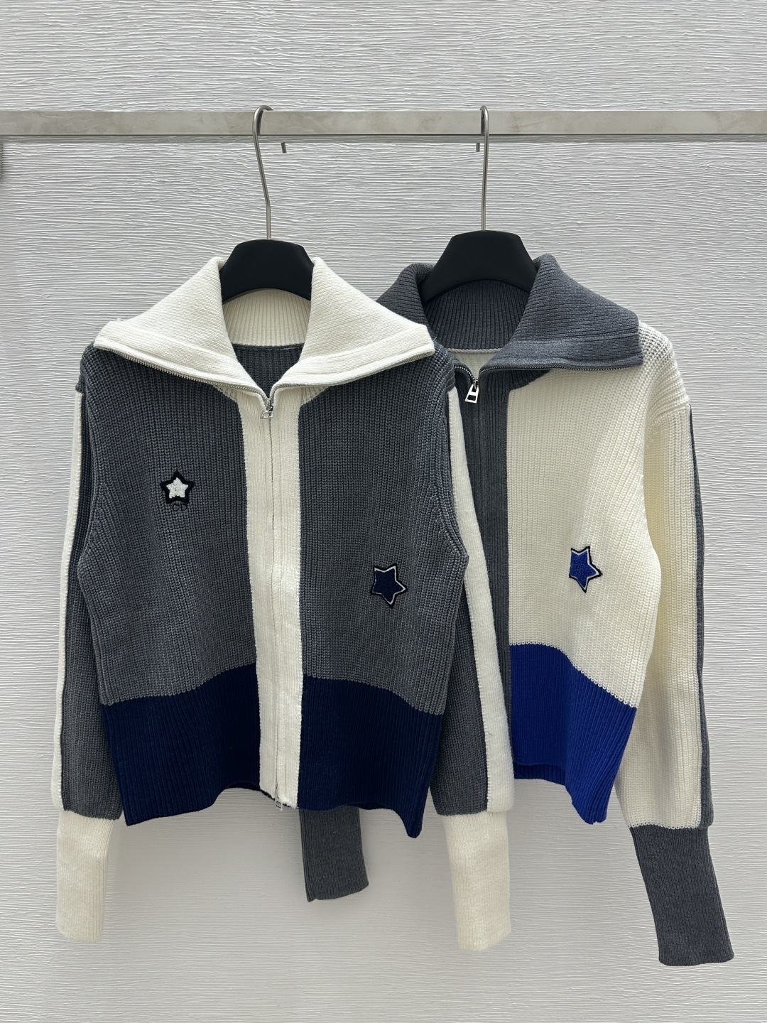 NO:307007,D Home Early Spring New Lapel Star Embroidered Cardigan Long Sleeve Color Gray White Size 36.38.40, Dior, Alexander wang19860909D家  早春新款 翻领星星刺绣开衫长袖 颜色灰色 白色 尺码36.38.40,,dior,alexander wang,Women's clothing