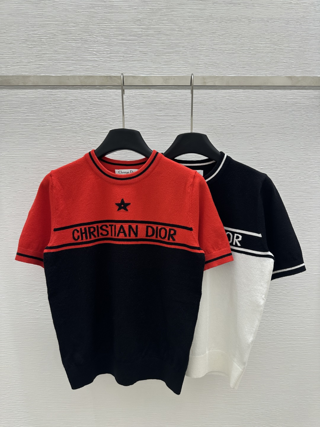 NO:310662,D Home Early Spring New Style Round Neck Letter Star Knitted Short Sleeve Color Red White Size 36.38.40, Dior, T-shirt, alexander wang19860909D家  早春新款 圆领字母星星针织短袖 颜色红色 白色 尺码36.38.40,,dior,T-shirt,alexander wang,Women's clothing