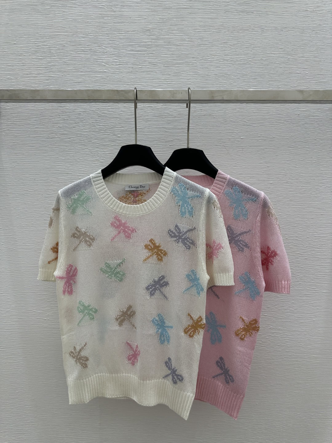 NO:310679,D Home Early Spring New Colored Round Neck Dragonfly Jacquard Knitted Short Sleeve Color White Pink Size 36.38.40, Dior, T-shirt, alexander wang19860909D家  早春新款 彩色圆领蜻蜓提花针织短袖 颜色白色 粉色 尺码36.38.40,,dior,T-shirt,alexander wang,Women's clothing
