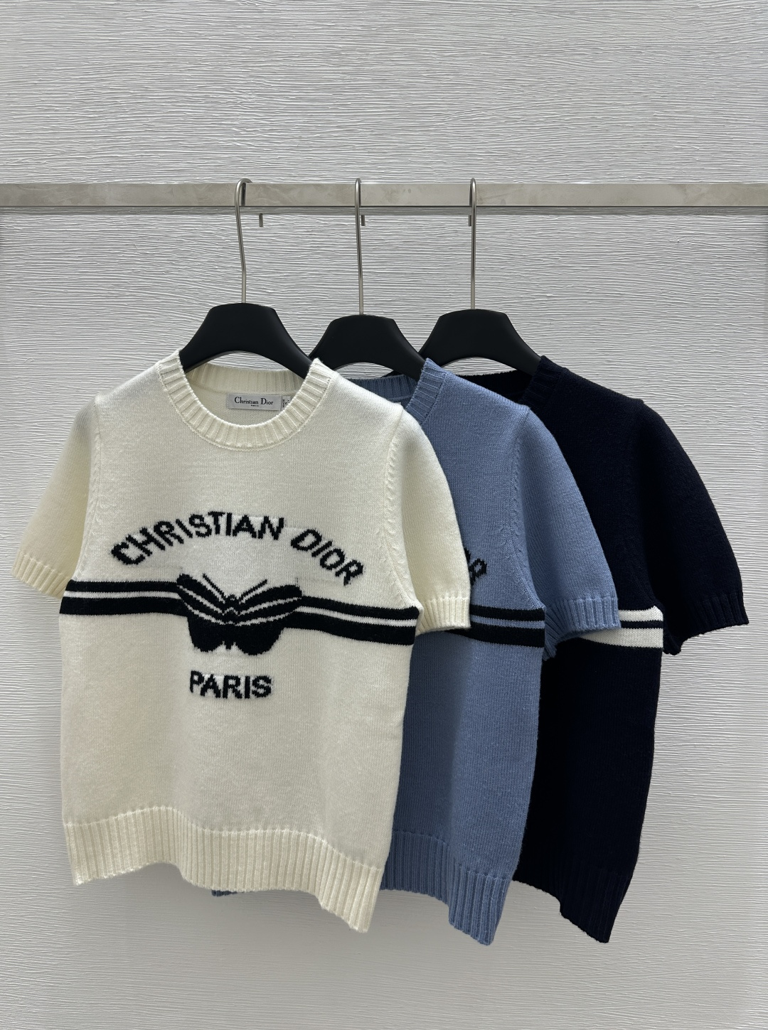 NO:310672,D Home Early Spring New Style Round Neck Butterfly Letter Knitted Short Sleeve Color White Blue Navy Size 36.38.40, Dior, T-shirt, alexander wang19860909D家  早春新款 圆领蝴蝶字母针织短袖 颜色白色 蓝色 藏青色 尺码36.38.40,,dior,T-shirt,alexander wang,Women's clothing