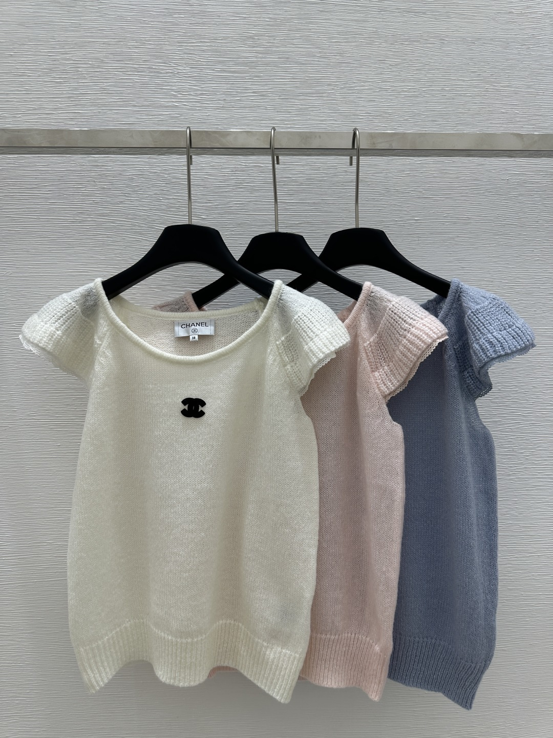 NO:310668,CH Home Early Spring New Style Solid Color Lotus Leaf Knitted Short Sleeve Color White Pink Blue Size 36.38.40, T-shirt,alexander wang19860909CH家  早春新款 纯色荷叶花边针织短袖 颜色白色 粉色 蓝色 尺码36.38.40,,T-shirt,alexander wang,Women's clothing