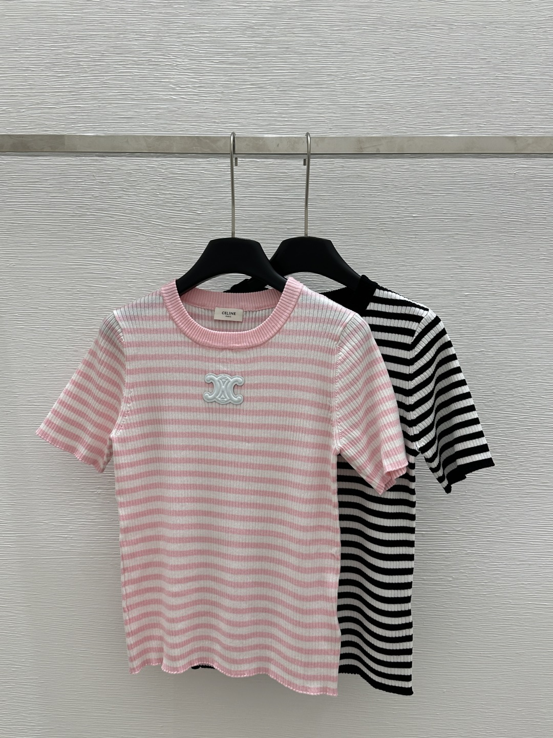 NO:312133,CE Home Early Spring New Style Round Neck Contrast Stripe Knitted Short Sleeve Color Pink Black Size 36.38.40, T-shirt,alexander wang19860909CE家  早春新款 圆领撞色条纹针织短袖 颜色粉色 黑色 尺码36.38.40,,T-shirt,alexander wang,Women's clothing