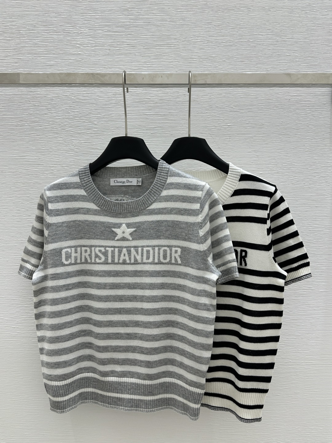 NO:312136,D Home Early Spring New Style Round Collar Back Pattern Knitted Short Sleeve Color Size 36.38.40, Dior, T-shirt, alexander wang19860909D家  早春新款 圆领后背图案针织短袖 颜 尺码36.38.40,,dior,T-shirt,alexander wang,Women's clothing