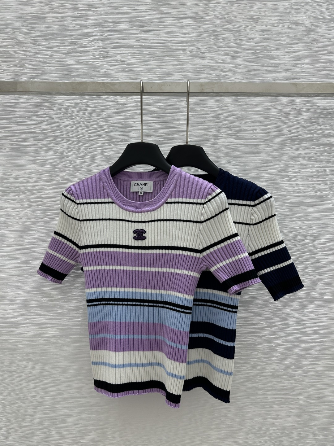 NO:322718,CH Home Early Spring New Style Round Collar Stripe Contrast Knitted Short Sleeve Color Purple Royal Blue Size 36.38.40, T-shirt,alexander wang19860909CH家  早春新款 圆领条纹撞色针织短袖 颜色紫色 宝蓝 尺码36.38.40,,T-shirt,alexander wang,Women's clothing