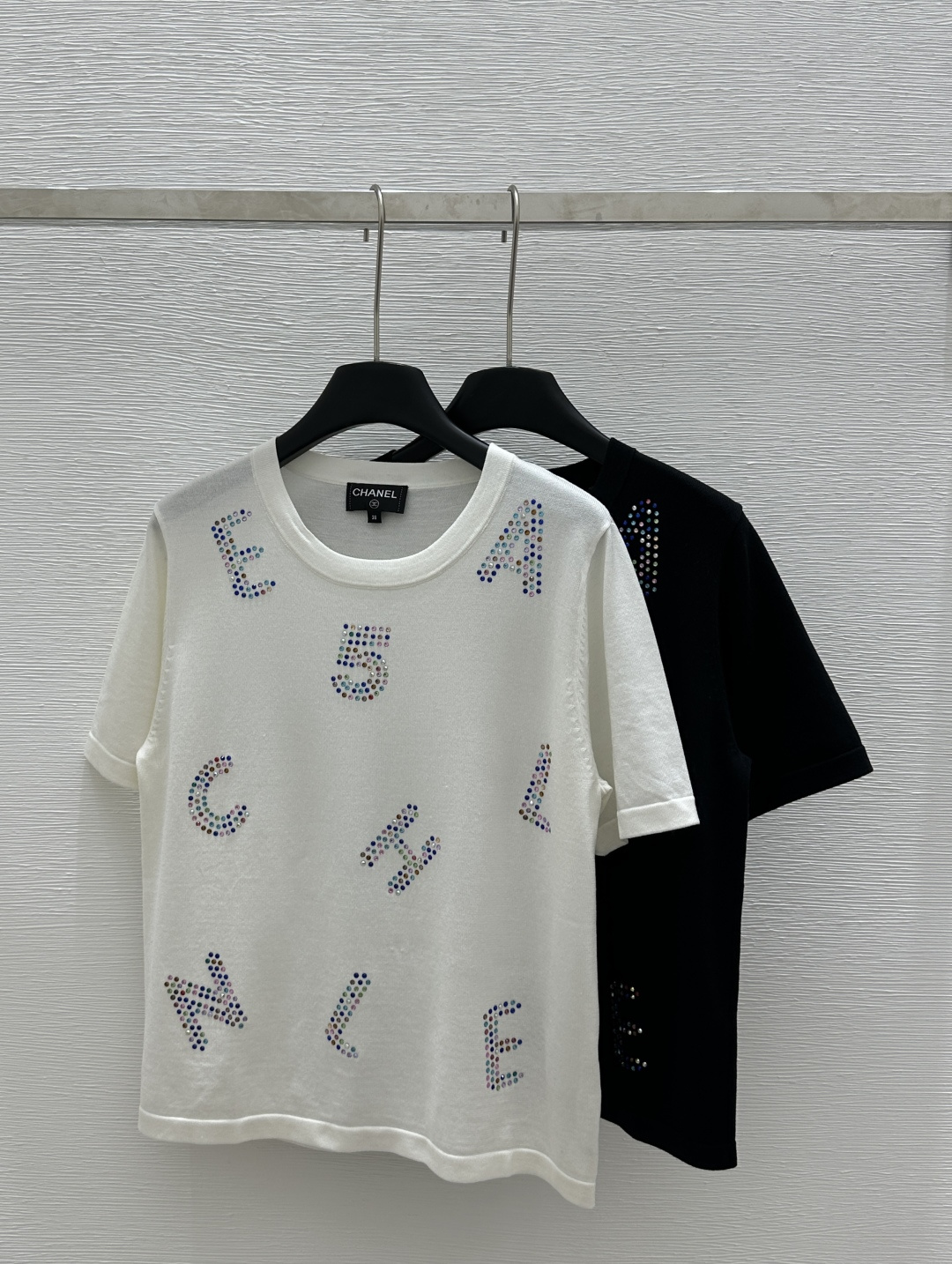 NO:320755,CH Home Early Spring New Style Round Neck Colored Drilled Letter Knitted Short Sleeve 1 Color White Black Size 36.38.40, T-shirt,alexander wang19860909CH家  早春新款 圆领彩色贴钻字母针织短袖 1 颜色白色 黑色 尺码36.38.40,,T-shirt,alexander wang,Women's clothing