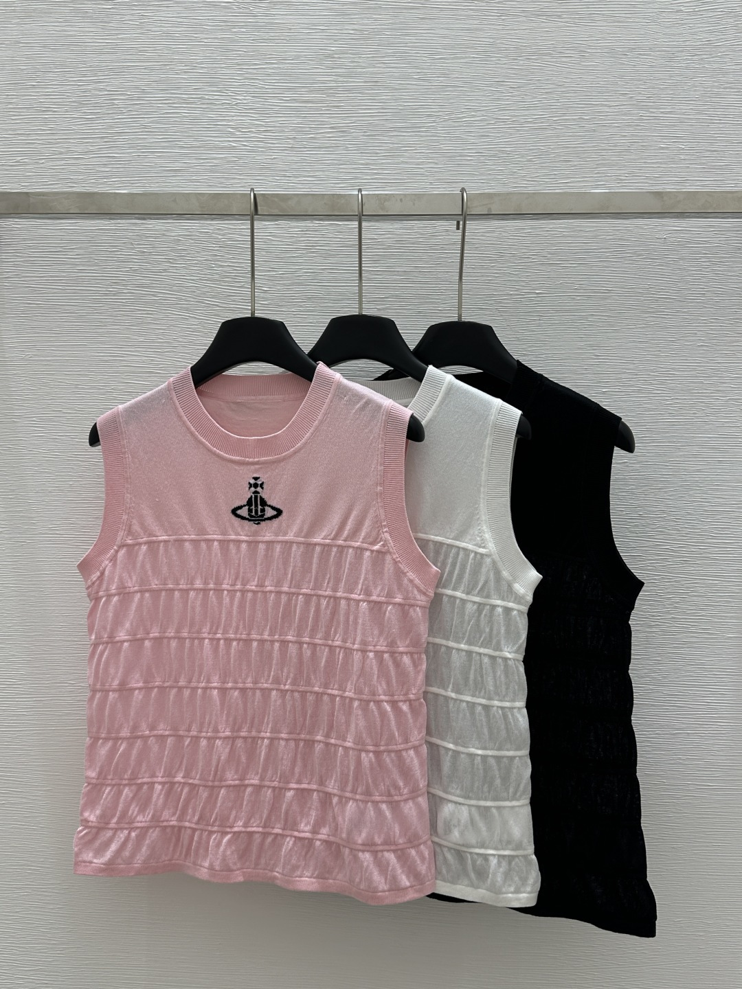 NO:320757,VI Home Early Spring New Round Neck Solid Color Knitted Vest 11 Color Pink White Black Size 36.38.40,,alexander wang19860909VI家  早春新款 圆领纯色褶皱针织背心 11 颜色粉色 白色 黑色 尺码36.38.40,,alexander wang,Women's clothing
