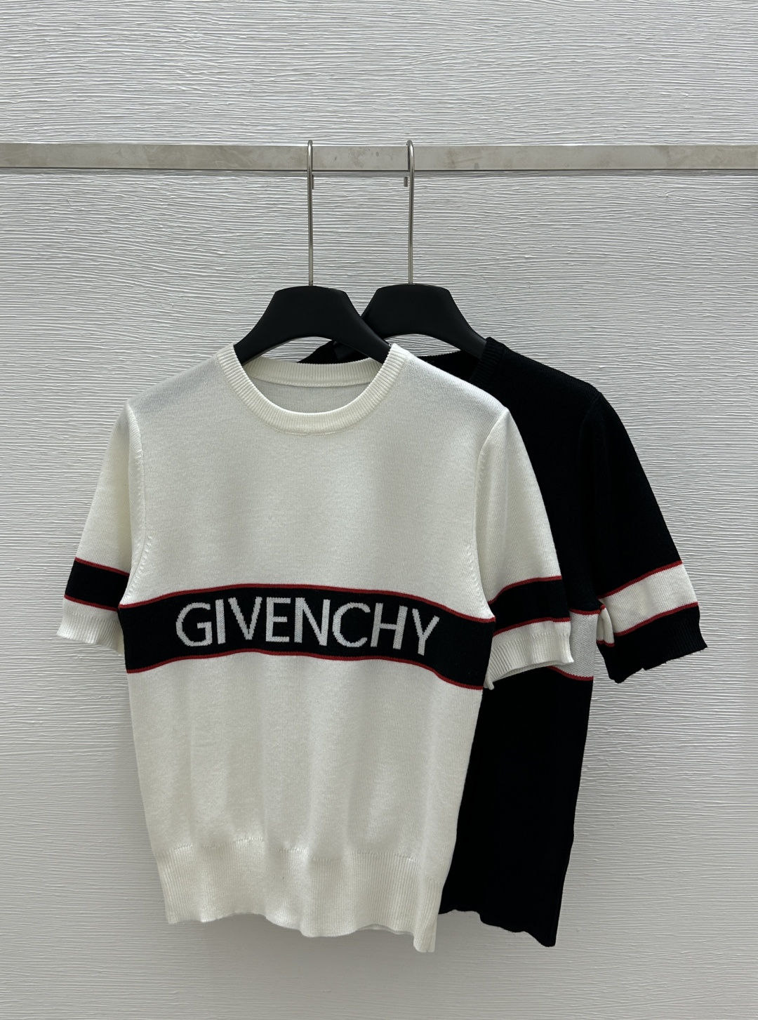 NO:320761,GI Home Early Spring New Style Round Neck Color Block Striped Knitted Short Sleeve 1 Color White Black Size 36.38.40, T-shirt,alexander wang19860909GI家  早春新款 圆领拼色条纹针织短袖 1 颜色白色 黑色 尺码36.38.40,,T-shirt,alexander wang,Women's clothing