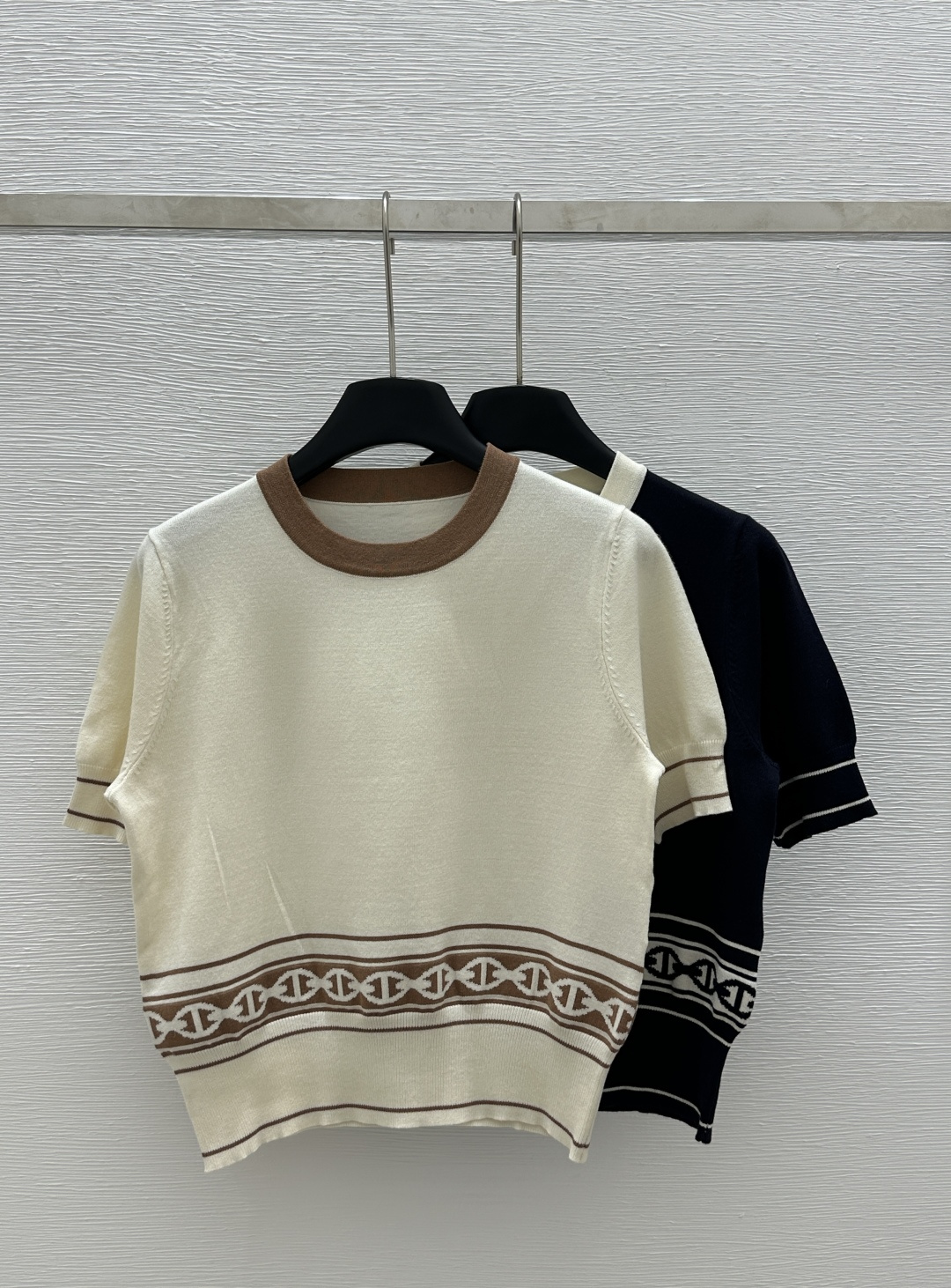 NO:321588,H Home Early Spring New Style Round Neck Contrast Pattern Knitted Short Sleeve Apricot Color Prince Blue Size 36.38.40, T-shirt,alexander wang19860909H家  早春新款 圆领撞色图案针织短袖杏色 宝蓝色 尺码36.38.40,,T-shirt,alexander wang,Women's clothing