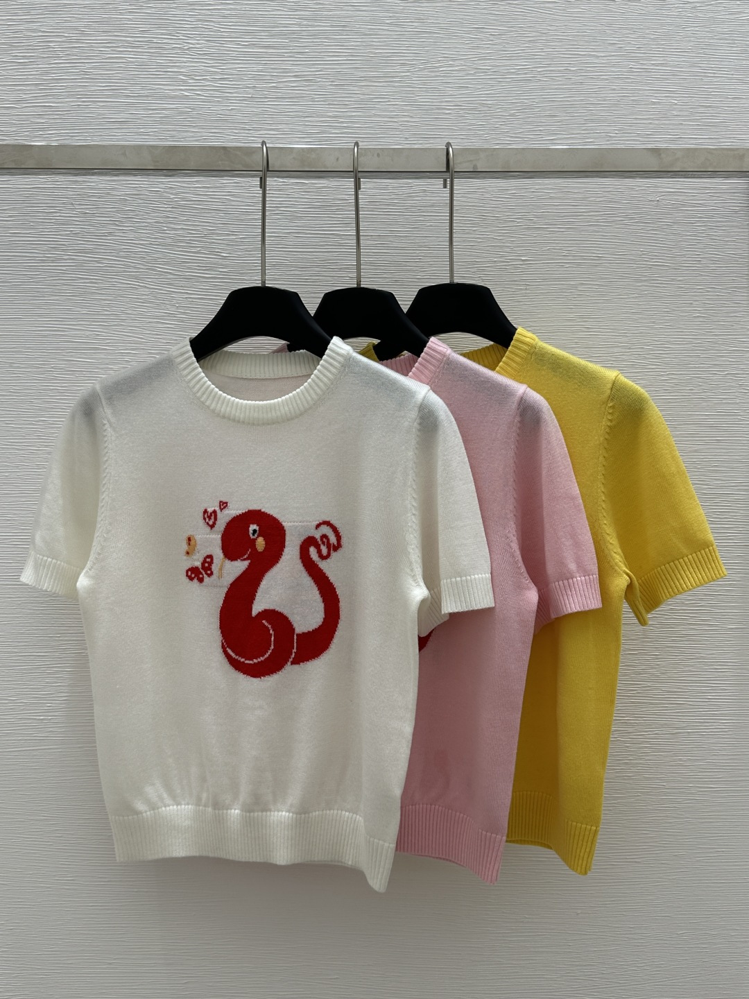 NO:321571,MAX Home Early Spring New Style Solid Color Round Neck Pattern Knitted Short Sleeve 1 Color White Pink Yellow Size 36.38.40, T-shirt,alexander wang19860909MAX家  早春新款 纯色圆领图案针织短袖 1 颜色白色 粉色 黄色 尺码36.38.40,,T-shirt,alexander wang,Women's clothing