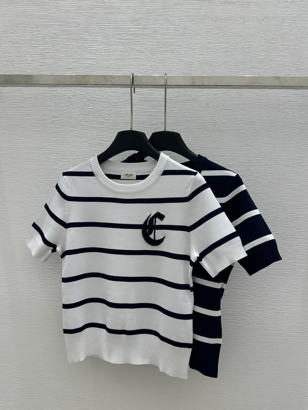 NO:321632,CE Home Early Spring New Style Round Neck Contrast Stripe Knitted Short Sleeve 11502 Color White Black Size 36.38.40, T-shirt,alexander wang19860909CE家  早春新款 圆领撞色条纹针织短袖 11502 颜色白色 黑色 尺码36.38.40,,T-shirt,alexander wang,Women's clothing