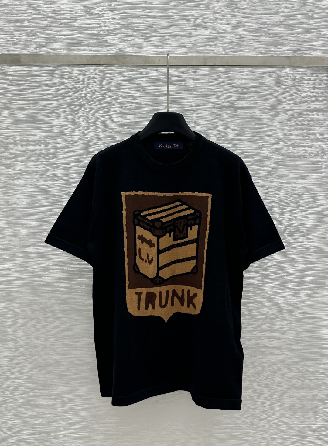 NO:321642,L Home Early Spring New Style Round Neck Contrast Pattern Knitted Short Color Black Size 36.38.40,,louis vuitton,alexander wang19860909L家  早春新款 圆领撞色图案针织短 颜色黑色 尺码36.38.40,,louis vuitton,alexander wang,Women's clothing