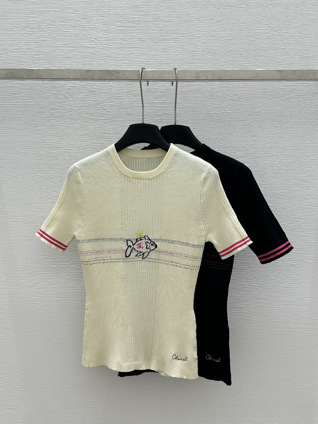 NO:322741,CH Home Early Spring New Style Round Neck Color Block Small Fish Knitted Short Sleeve Color White Black Size 36.38.40, T-shirt,alexander wang19860909CH家  早春新款 圆领拼色小鱼针织短袖 颜色白色 黑色 尺码36.38.40,,T-shirt,alexander wang,Women's clothing