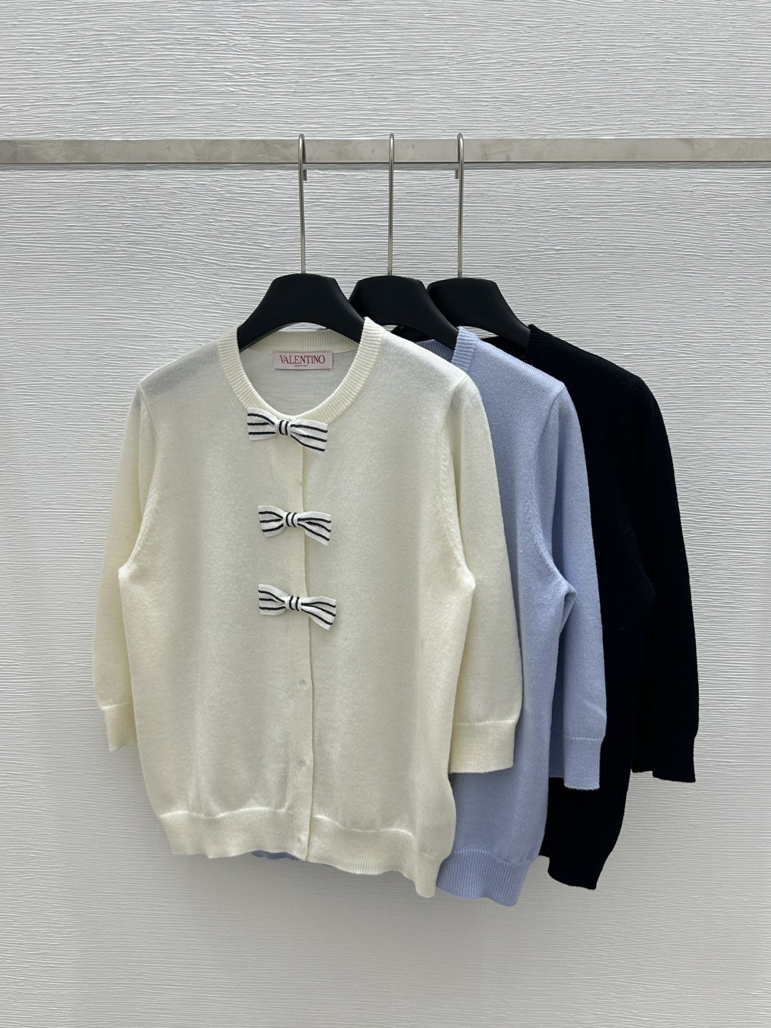 NO:322734,VA Home Early Spring New Style Round Neck Bow Knitted Short Sleeve 1 Color White Blue Black Size 36.38.40, T-shirt,alexander wang19860909VA家  早春新款 圆领蝴蝶结针织短袖 1 颜色白色 蓝色 黑色 尺码36.38.40,,T-shirt,alexander wang,Women's clothing