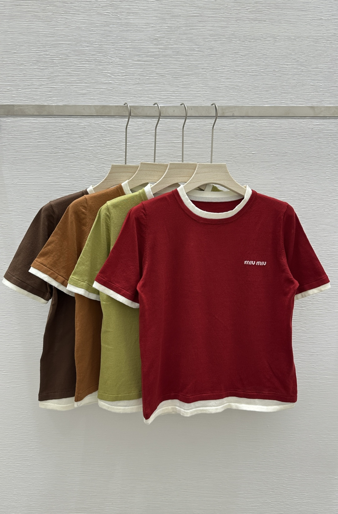 NO:324423,M Home Early Spring New Style Contrast Round Neck Letter Knitted Short Sleeve Color Red Green Orange Brown Size 36.38.40, T-shirt,alexander wang19860909M家  早春新款 撞色圆领字母针织短袖 颜色红色 绿色 橙色 棕色 尺码36.38.40,,T-shirt,alexander wang,Women's clothing