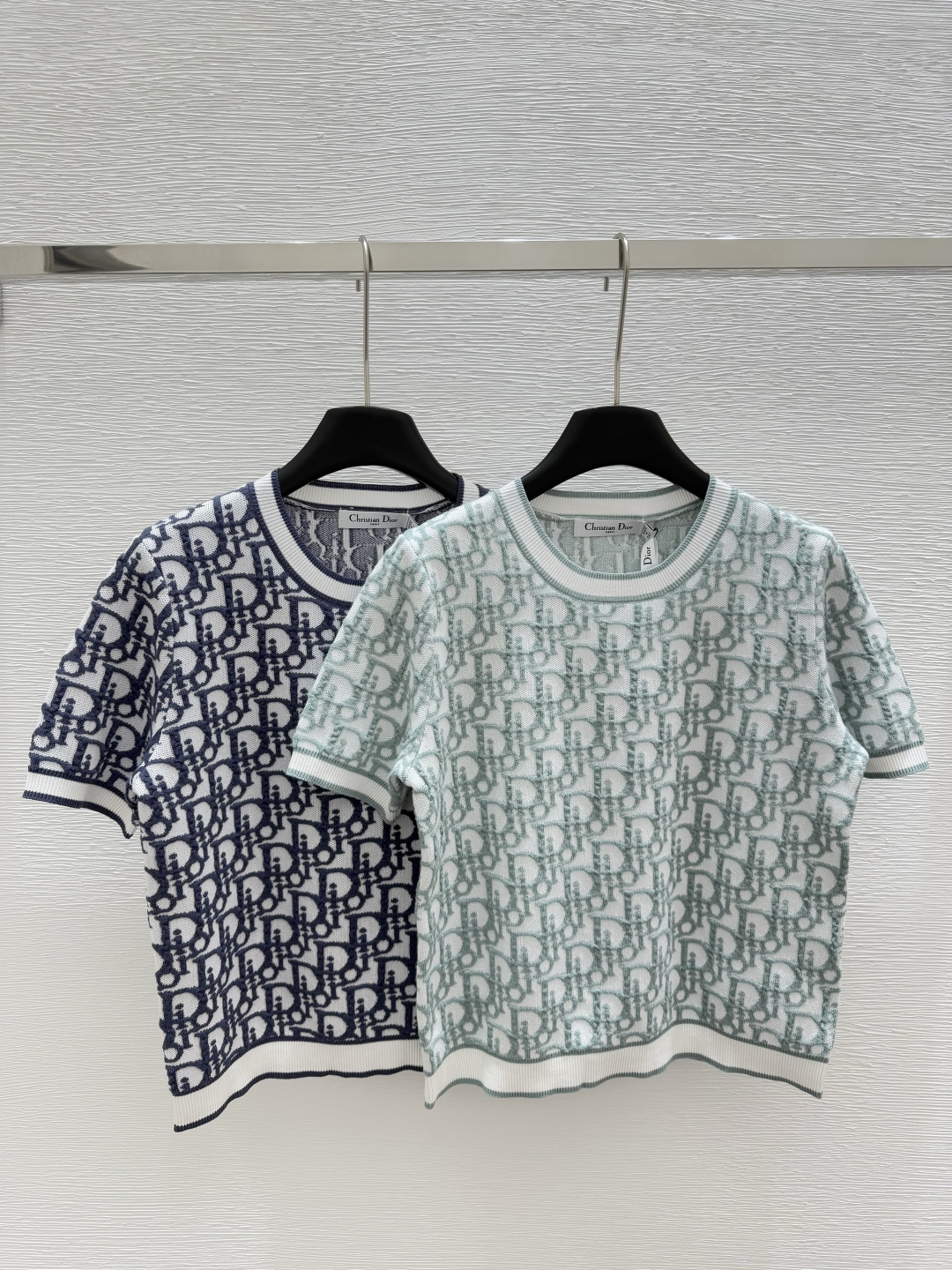 NO:329212,D Home Early Spring New Style Round Neck Color Bundle Presbyterian Knitted Short Sleeve Color Green Blue Size 36.38.40, Dior, T-shirt, alexander wang19860909D家  早春新款 圆领拼色老花针织短袖 颜色绿色 蓝色 尺码36.38.40,,dior,T-shirt,alexander wang,Women's clothing