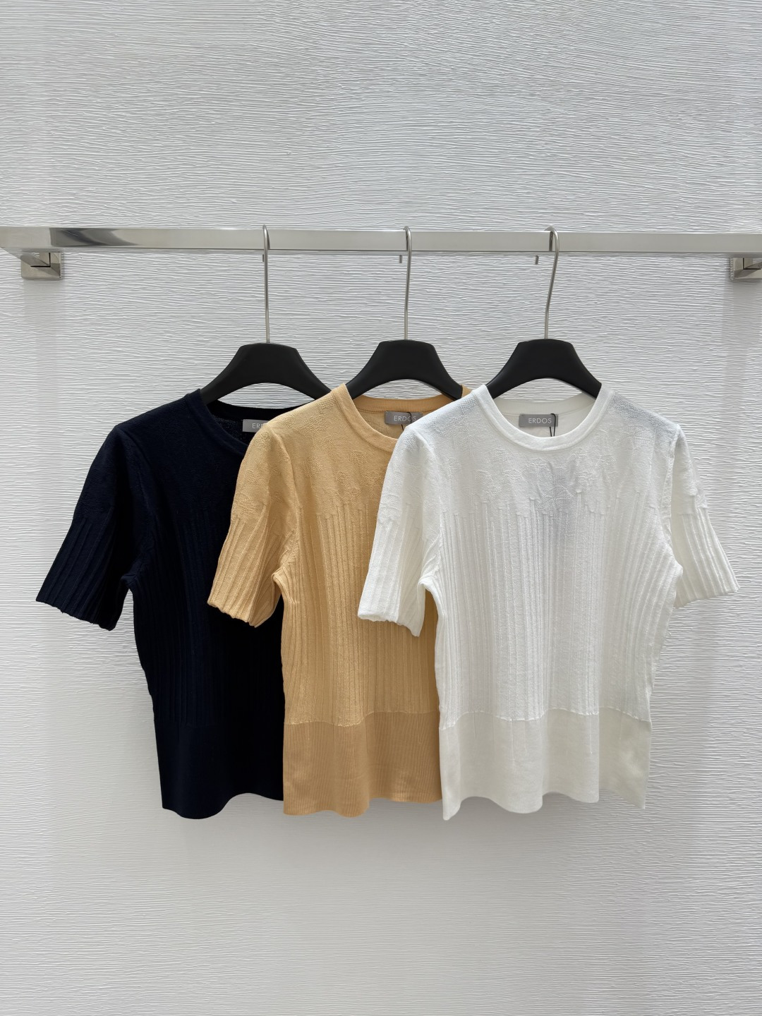 NO:329158,ER Home Early Spring New Style Round Neck Vertical Knitted Short Sleeve Color White Orange Black Size 36.38.40, T-shirt,alexander wang19860909ER家  早春新款 圆领竖条针织短袖 颜色白色 橙色 黑色 尺码36.38.40,,T-shirt,alexander wang,Women's clothing