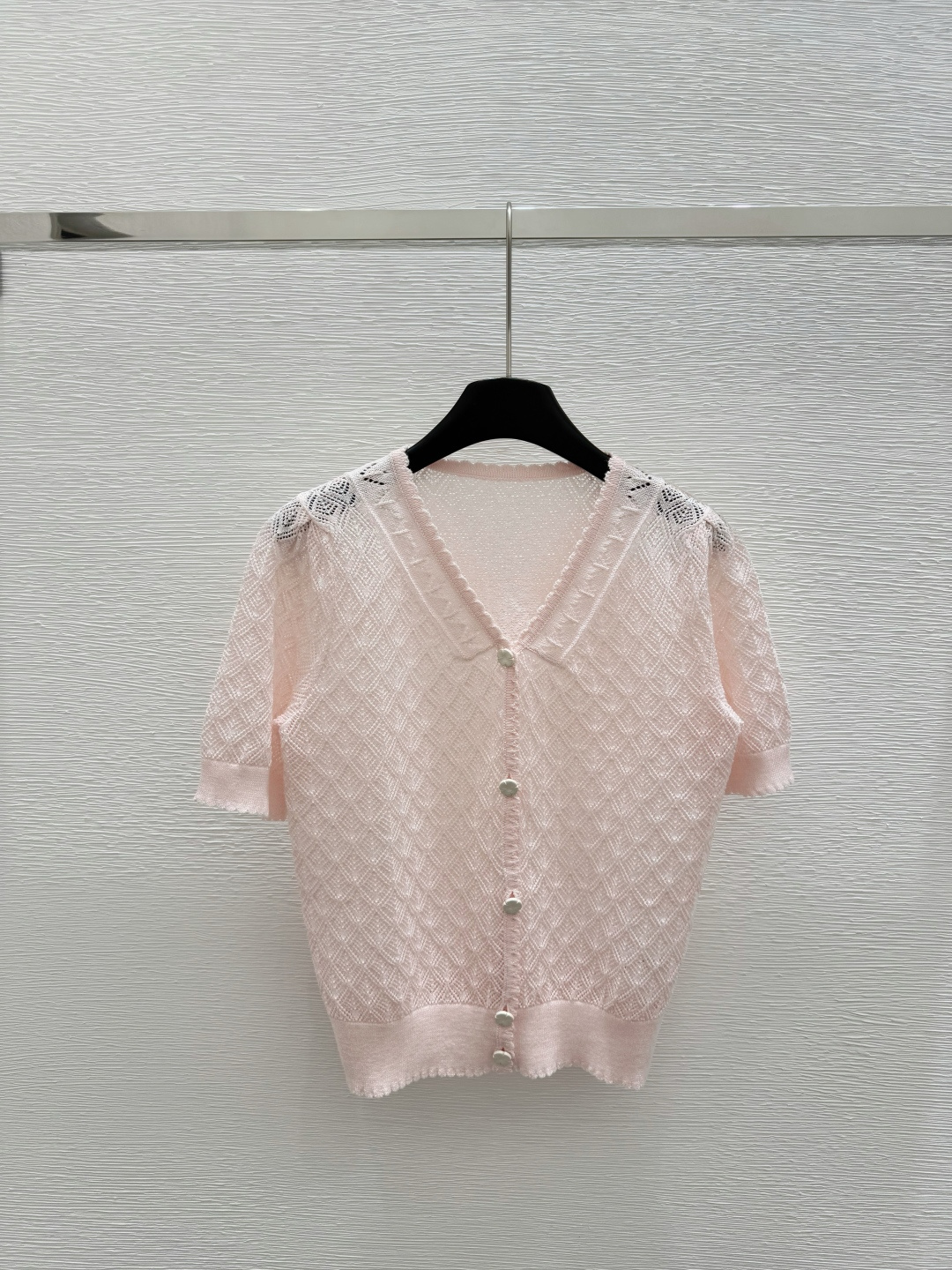NO:329170,ER Home Early Spring New V-neck Cardigan Knitted Short Sleeve Color Pink Size 36.38.40, T-shirt,alexander wang19860909ER家  早春新款 V领开衫针织短袖 颜色粉色 尺码36.38.40,,T-shirt,alexander wang,Women's clothing