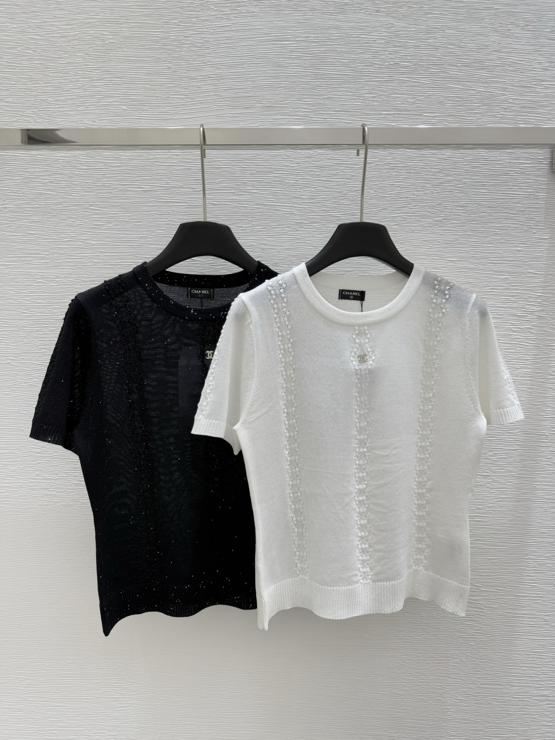 NO:329162,CH Home Early Spring New Style Round Neck Bead Chip Knitted Short Sleeve Color White Black Size 36.38.40, T-shirt,alexander wang19860909CH家  早春新款 圆领珠片针织短袖 颜色白色 黑色 尺码36.38.40,,T-shirt,alexander wang,Women's clothing