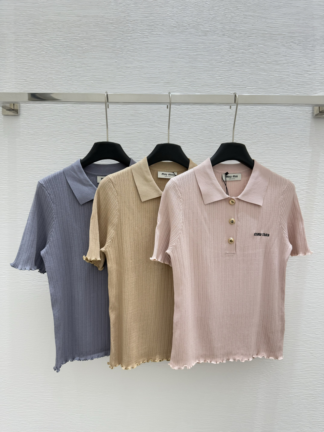 NO:329192,M Home Early Spring New Lapel Long Sleeve Logo Knitted Short Sleeve Color Pink Khaki Blue Size 36.38.40, T-shirt,alexander wang19860909M家  早春新款 翻领长袖logo针织短袖 颜色粉色 卡其色 蓝色 尺码36.38.40,,T-shirt,alexander wang,Women's clothing